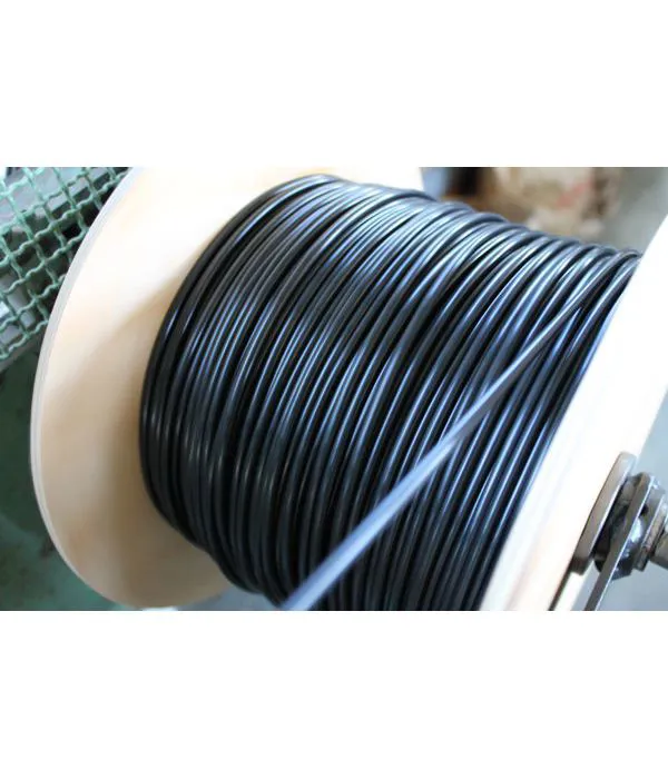 Tubetto agricolo in PVC su spoletta in legno (particolare)